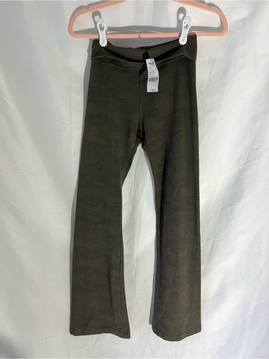 Hard Tail Pants - NWT Women’s HARD TAIL Camo Fold-over 90% Cotton Flare Pants 29”